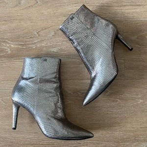 MICHAEL Michael Kors Dorothy Flex Pointed Toe Mid Bootie, Size 7.5